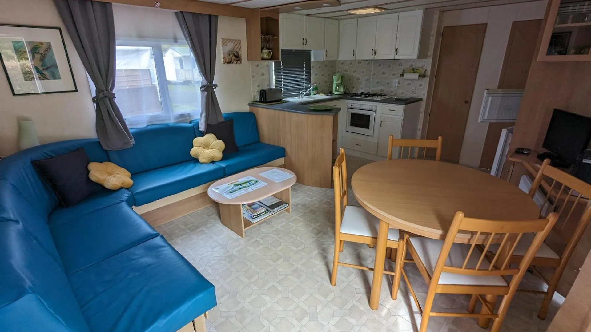 Grand Mobilhome 4 Pers 2025 - Granit Rose - Piscine Kermaria-Sulard 0*,  France