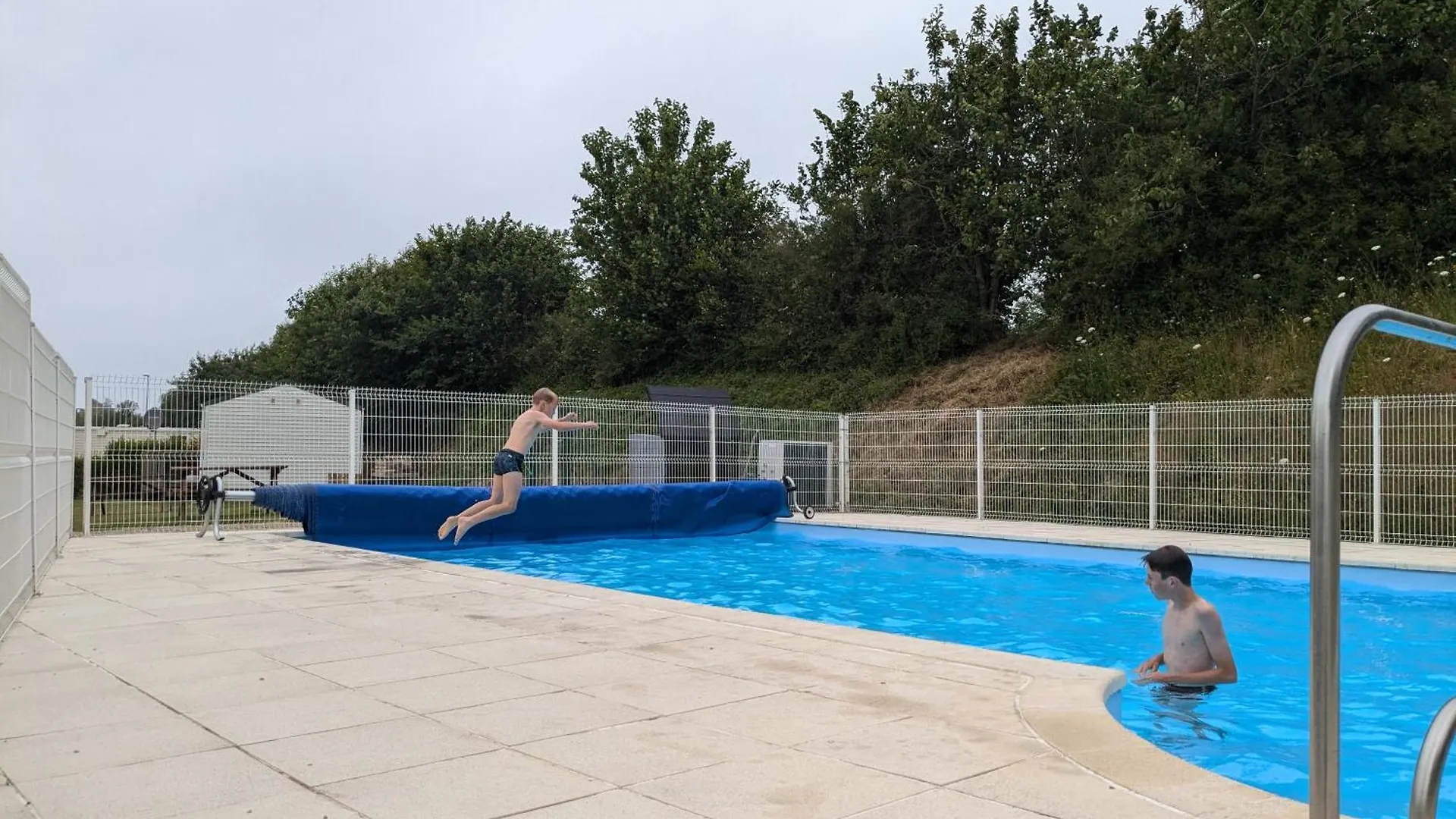 Camping Grand Mobilhome 4 Pers 2025 - Granit Rose - Piscine Kermaria-Sulard